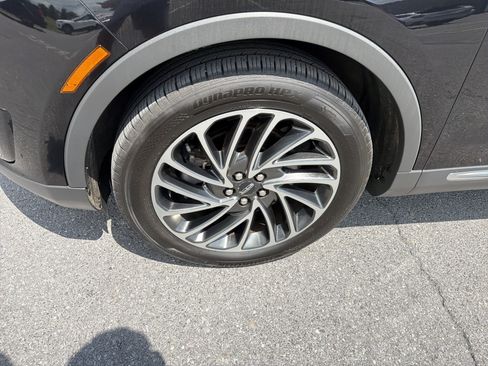 Used 2019 Lincoln Nautilus Reserve AWD/4WD image 11