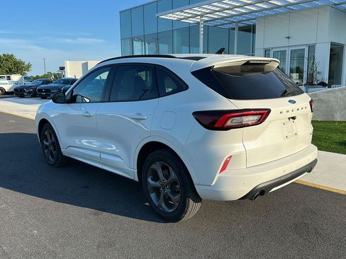 Used 2023 Ford Escape ST-Line w/ Tech Pack #1 AWD/4WD image 7