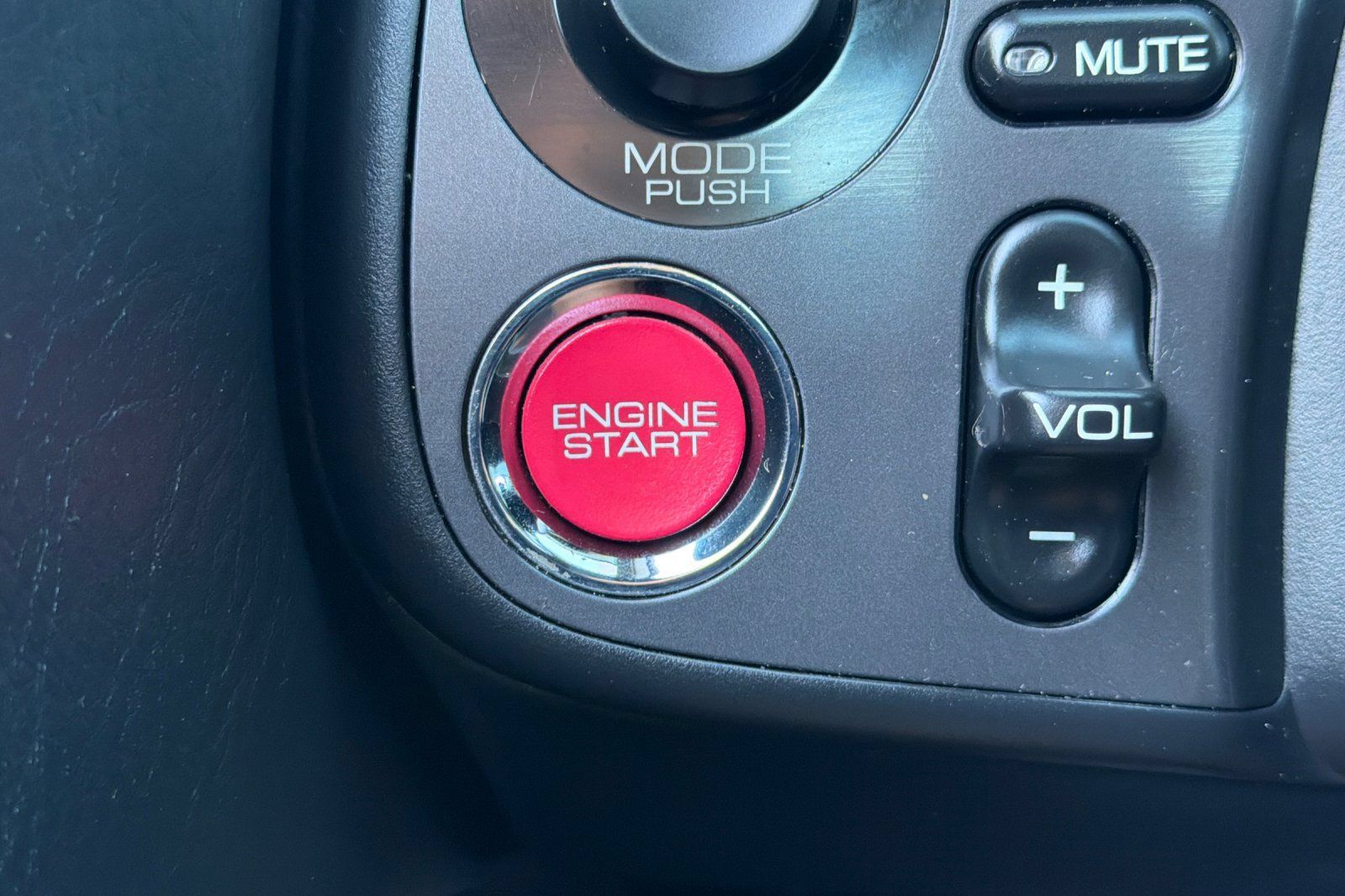Used 2001 Honda S2000 image 25