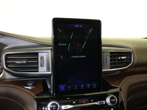 Used 2023 Ford Explorer King Ranch w/ Technology Package image 26