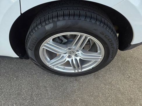 Used 2020 Porsche Macan S image 14