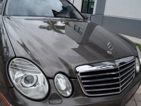 Used 2008 Mercedes-Benz E 350 4MATIC Sedan image 10