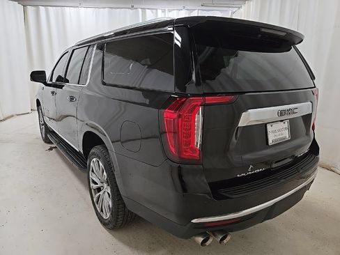 Used 2021 GMC Yukon XL Denali AWD/4WD image 12