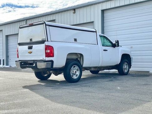Used 2014 Chevrolet Silverado 2500 W/T AWD/4WD image 5