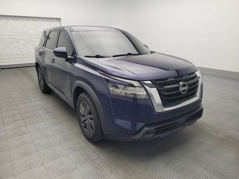 Used 2022 Nissan Pathfinder S image 13