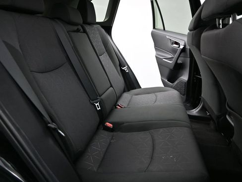 Used 2024 Toyota RAV4 XLE AWD/4WD image 9