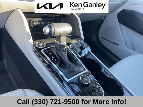 Certified 2025 Kia Sportage EX w/ Premium Package image 35