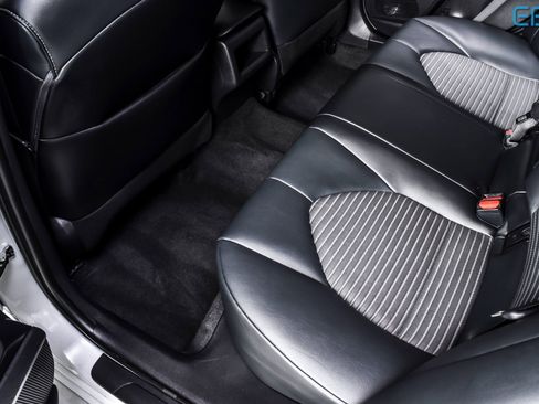 Used 2020 Toyota Camry SE image 20