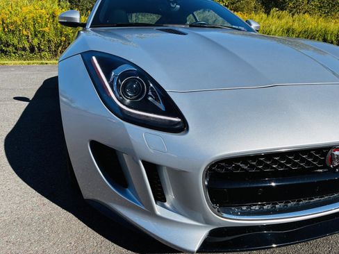 Used 2016 Jaguar F-TYPE S image 12