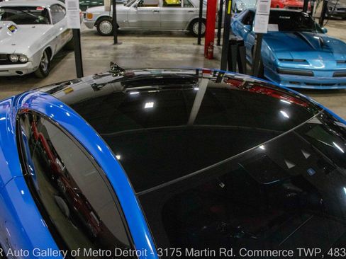 Used 2020 Jaguar F-TYPE R image 14