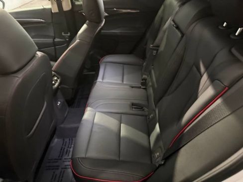 Used 2023 Buick Envision Essence w/ Sport Touring Package FWD image 32