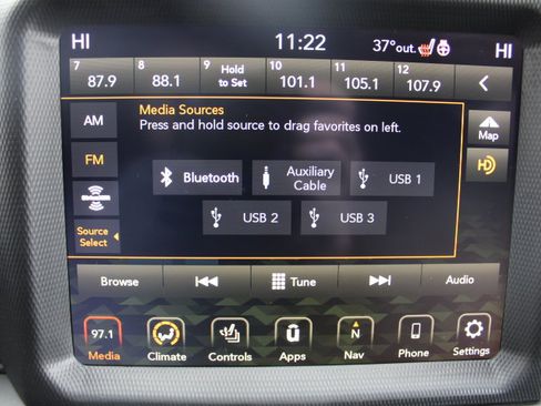 Used 2020 Jeep Wrangler Unlimited Sahara image 34