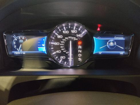 Used 2014 Lincoln MKX FWD image 23