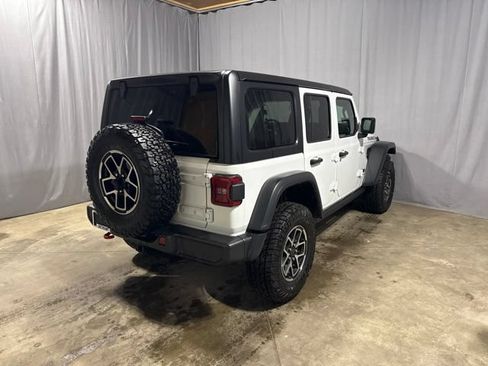 Used 2024 Jeep Wrangler Unlimited Rubicon AWD/4WD image 24
