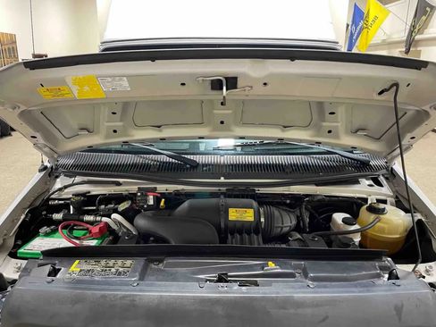 Used 2014 Ford E-350 and Econoline 350 Extended Super Duty w/ Power Group image 57