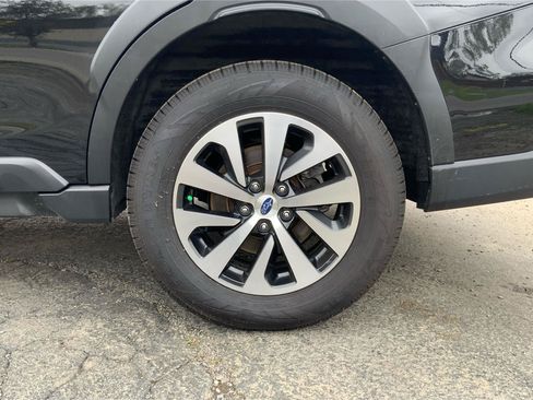 Used 2024 Subaru Outback Premium AWD/4WD image 28