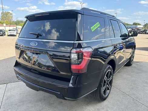 Used 2021 Ford Expedition Limited AWD/4WD image 5