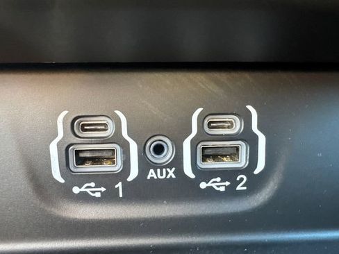 Used 2023 RAM 1500 Laramie image 38