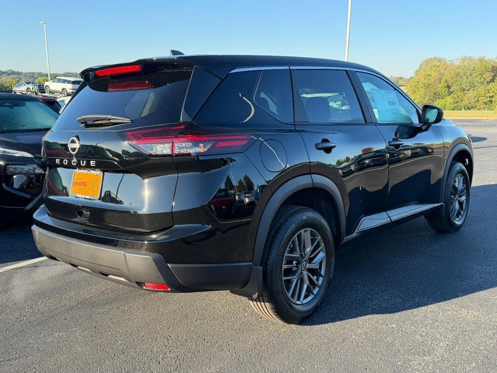 New 2027 Nissan Rogue S FWD image 3