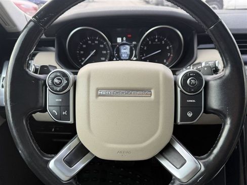 Used 2018 Land Rover Discovery SE AWD/4WD image 36