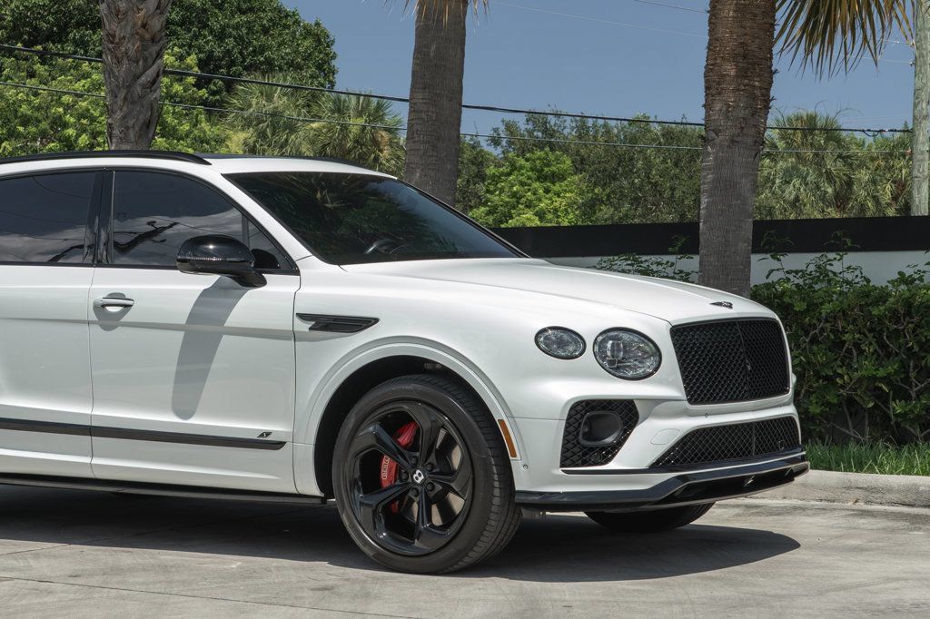 Used 2022 Bentley Bentayga AWD/4WD image 11