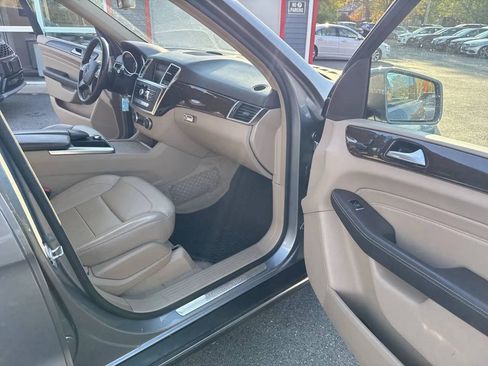 Used 2015 Mercedes-Benz ML 250 ML 250 BlueTEC 4MATIC Sport Ut image 25