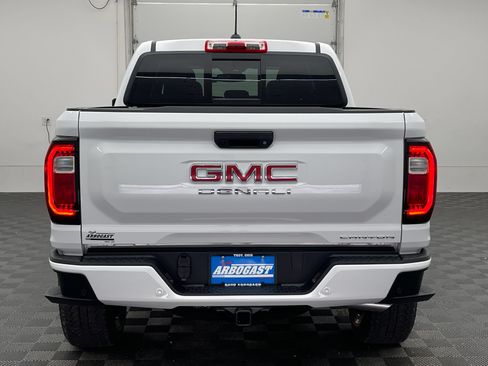 New 2026 GMC Canyon Denali AWD/4WD image 9