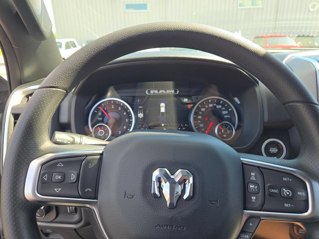 New 2026 RAM 1500 Express AWD/4WD image 37