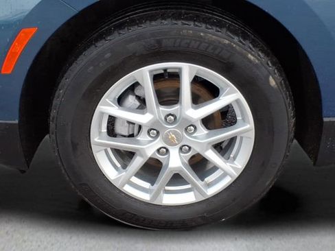 Used 2024 Chevrolet Equinox LS w/ LS Convenience Package image 10