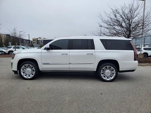 Used 2017 Cadillac Escalade ESV Platinum image 9