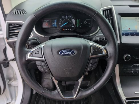 Used 2020 Ford Edge SEL image 20