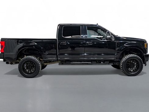 Used 2019 Ford F250 Lariat w/ Lariat Ultimate Package image 6