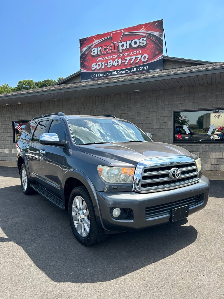 Used 2015 Toyota Sequoia Platinum RWD image 4