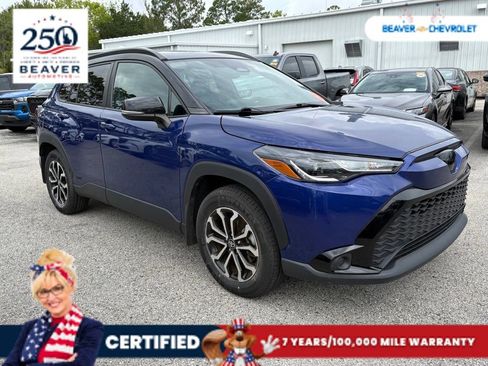 Used 2024 Toyota Corolla Cross AWD Hybrid w/ Moonroof Package image 9