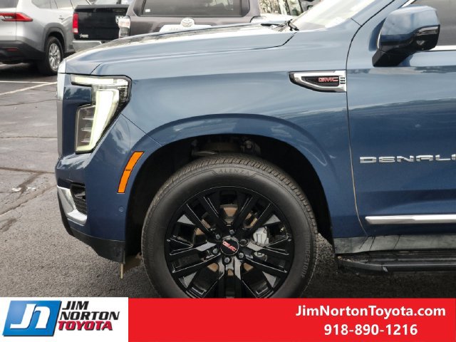 Used 2026 GMC Yukon Denali AWD/4WD image 9