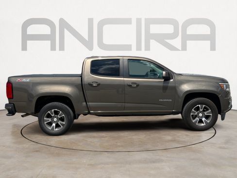 Used 2016 Chevrolet Colorado Z71 AWD/4WD image 11