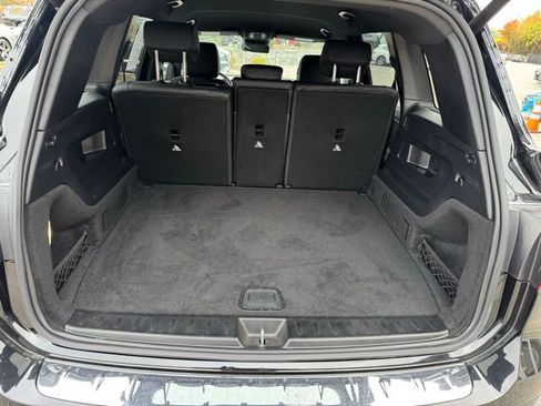 Used 2024 Mercedes-Benz GLB 250 4MATIC image 9