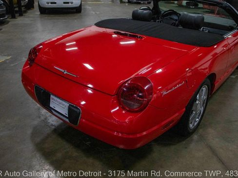 Used 2002 Ford Thunderbird Deluxe image 17
