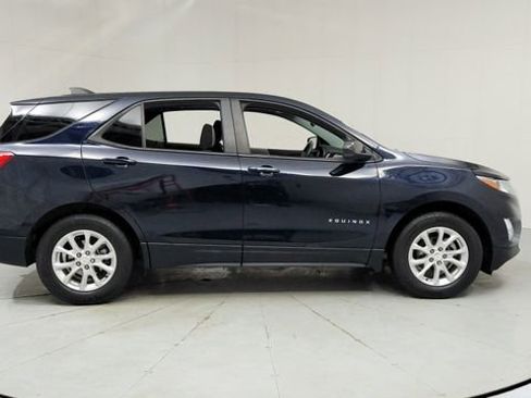 Certified 2021 Chevrolet Equinox LS w/ LS Convenience Package image 6