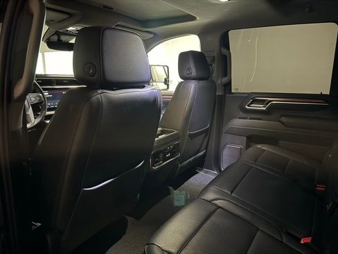 Used 2024 GMC Sierra 2500 Denali w/ Denali Reserve Package AWD/4WD image 15