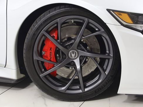 Used 2021 Acura NSX AWD/4WD image 16