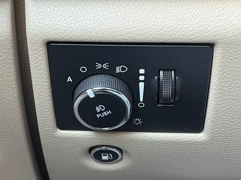 Used 2020 Jeep Grand Cherokee Limited image 30