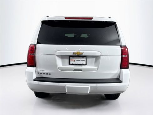 Used 2020 Chevrolet Tahoe LT w/ Luxury Package RWD image 12
