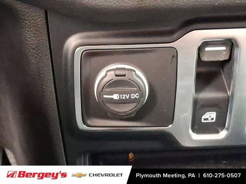 Used 2024 Jeep Wrangler Sport S image 26