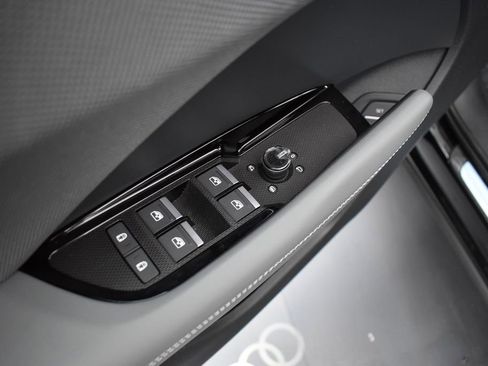 New 2026 Audi Q3 quattro 2.0T AWD/4WD image 6