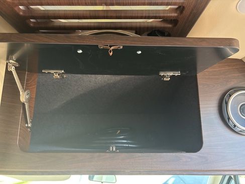 Used 2022 Mercedes-Benz Sprinter 144 Cargo image 24