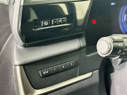 Used 2023 Lexus RZ 450e Premium w/ Technology Package image 10