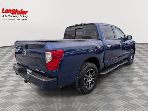 Used 2020 Nissan Titan SV w/ SV Convenience Package AWD/4WD image 5