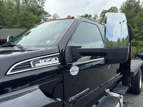 Used 2018 Ford F650 2WD Crew Cab Super Duty image 7
