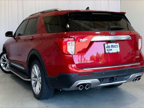 Used 2021 Ford Explorer Platinum w/ Equipment Group 601A AWD/4WD image 5
